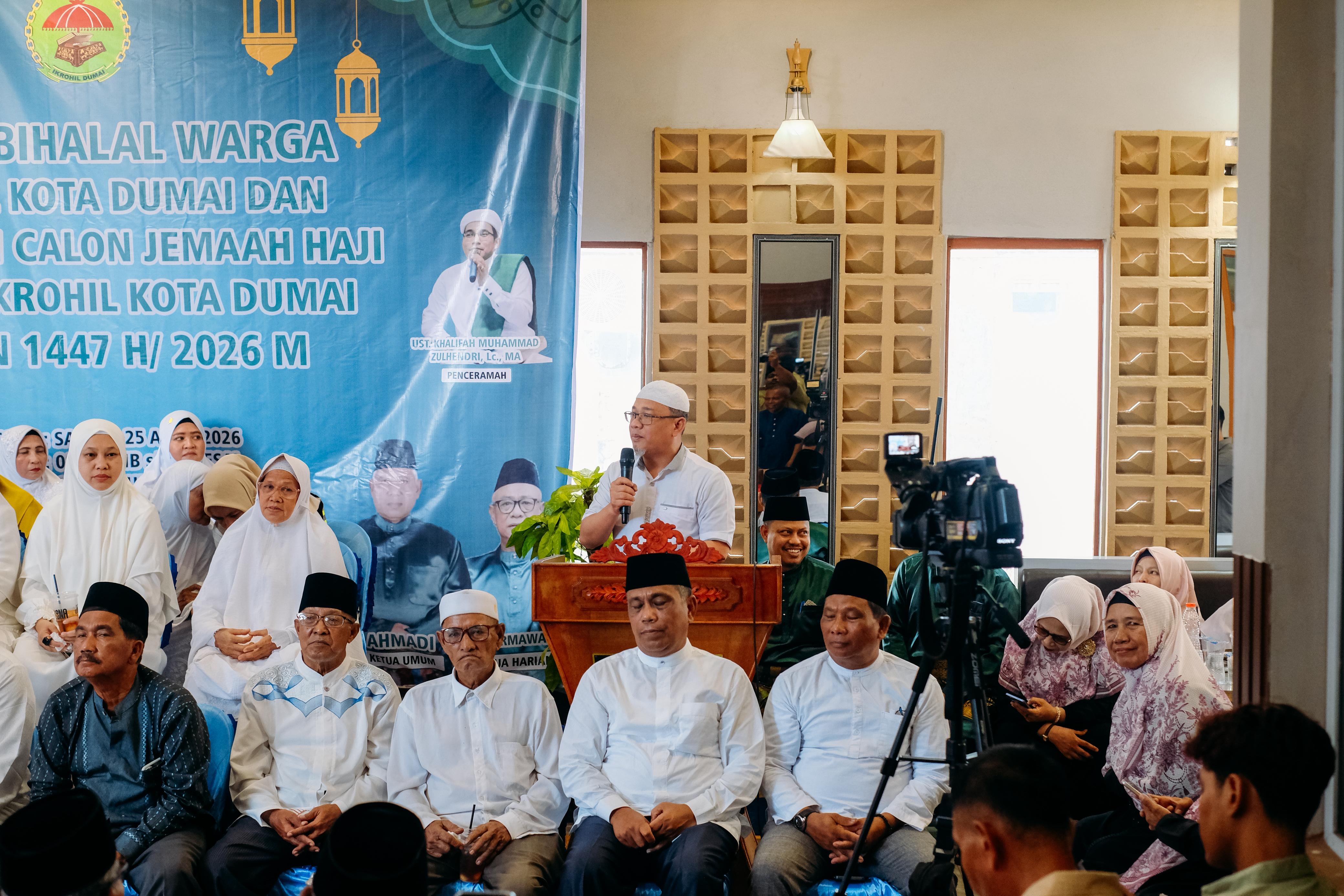 Hadiri Tepuk Tepung Tawar Calon Jamaah Haji IKROHIL, Sekdako Fahmi Titip Doa untuk Masyarakat Kota Dumai